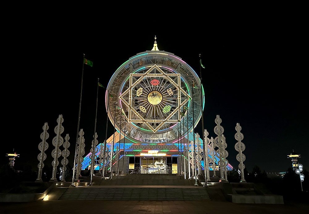 Turkmenistan-Ashgabat-Alem-Wheel